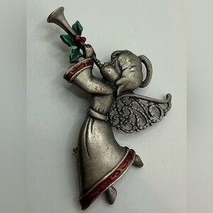 JJ PEWTERTONE FLYING ANGEL WITH HORN GREEN HOLLY RED TRIM DRESS CHRISTMAS BROOCH